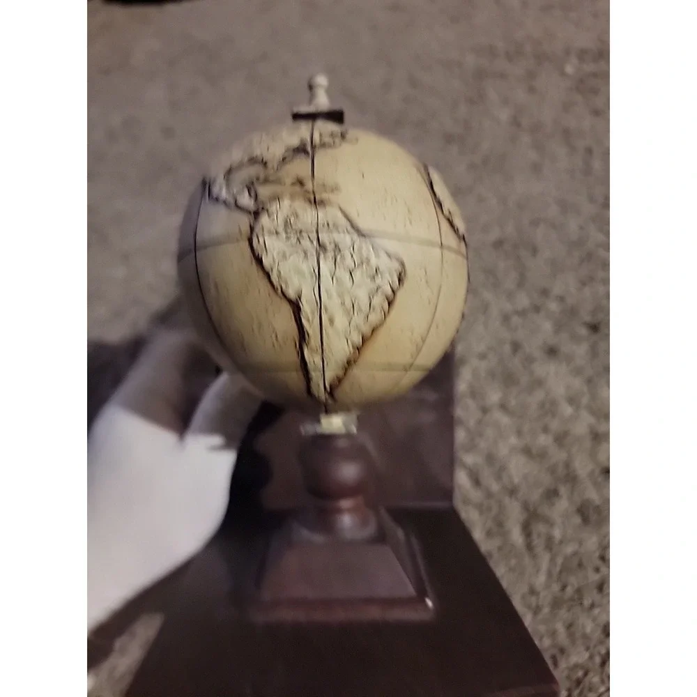 Vintage Spinning Wooden Globe Bookends Bookcase Decor Wood‎ Home Interiors NWOT
